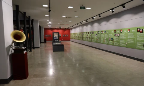 Diyarbakır’da ‘Seni Baharmışın Gibi’ başlıklı sergi açıldı