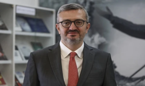 Cumhurbaşkanı Erdoğan’ı Netanyahu ile yan yana anmak makama hakarettir