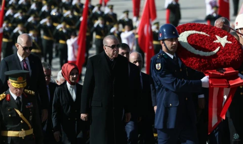 Cumhurbaşkanı Erdoğan Anıtkabiri ziyaret etti