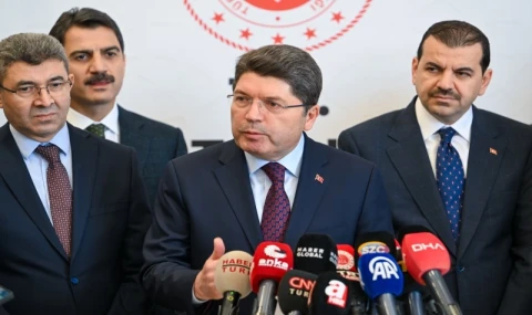 İmralı’ya villa yapılıyor iddiasına Bakan Tunç’tan net yalanlama