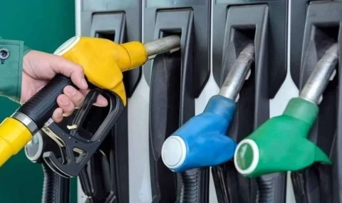 Benzine indirim kapıda