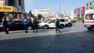 Esenyurt’ta taksi durağındaki silahlı kavgada 3 kişi yaralandı
