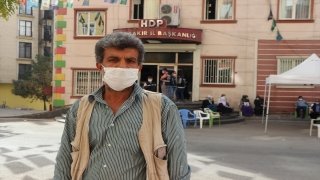 Evlat nöbeti tutan ailelere hakaret eden HDP’li milletvekili hakkında suç duyurusu