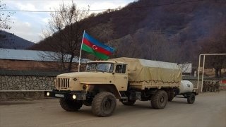 Azerbaycan ordusu 27 yıldır işgal altında bulunan Kelbecer’e girdi.