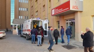 Erzincan’da iki hafif ticari araç çarpıştı: 2 ölü, 2 yaralı