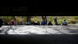 ABD’ye gitmeye çalışan göçmenlere Guatemala ordusu müdahale etti