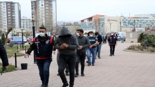 Sivas’ta sağlık çalışanları ile güvenlik görevlilerine saldıran 9 hasta yakını adliyede