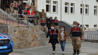 Gaziantep’te PKK/KCK’ya yönelik operasyonda gözaltına alınan 5 kişiden biri tutuklandı