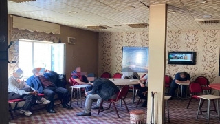 Sivas’ta kahvehanede kumar oynayan 14 kişiye 26 bin 271 lira ceza uygulandı