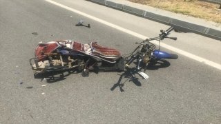 Muğla’da hafif ticari araçla çarpışan elektrikli bisikletteki 2 kişi öldü
