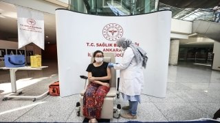 Esenboğa Havalimanı’nda Kovid19 aşısı yapılmaya başlandı