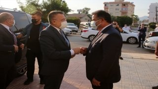 Cumhurbaşkanı Yardımcısı Oktay, KKTC Başbakanı Saner’i ziyaret etti