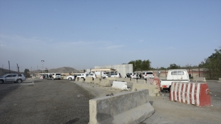 Kabil’deki tahliye izdihamı, geride araç hurdalığı bıraktı