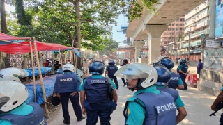 Hindu-Müslüman geriliminin arttığı Bangladeş’te, polisin protestoculara müdahalesi sürüyor