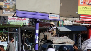Kabil’de Taliban aracına düzenlenen bombalı saldırıda 1 kişi öldü, 2 kişi yaralandı