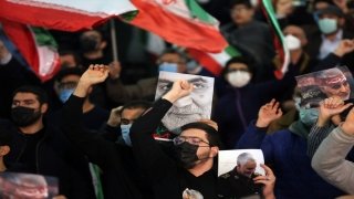 ABD saldırısında öldürülen Süleymani için İran’da anma etkinliği düzenlendi