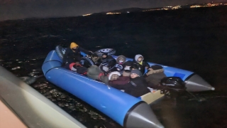 Muğla’da lastik bottaki 20 düzensiz göçmen kurtarıldı