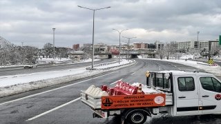 İstanbul’da özel araçlar saat 13.00’e kadar trafiğe çıkamayacak