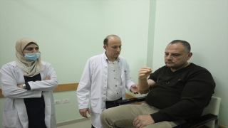 Katar, Gazze’de elektronik protez merkezi açtı