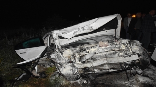 Aydın’da otomobillerin çarpıştığı kazada 2 kişi öldü, 5 kişi yaralandı