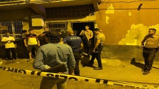Adana’da evlerinde silahlı saldırıya uğrayan 2 kişiden 1’i yaşamını yitirdi