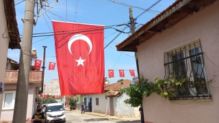 Şehit Uzman Çavuş Turgut İçen’in şehadet haberi İzmir’deki ailesine verildi