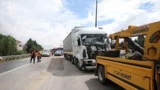 Anadolu Otoyolu’nda zincirleme trafik kazalarında 6 kişi yaralandı