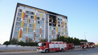 Antalya’da bir apartmanda çıkan yangın söndürüldü