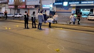 Ümraniye’de polise bıçakla saldıran kişinin hayatını kaybettiği olaya ilişkin soruşturma başlatıldı