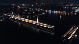 Galata ve Atatürk köprüleri gece belli saatlerde araç trafiğine kapatıldı