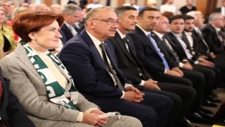 İYİ Parti Genel Başkanı Akşener, partisinin ”Bursa İş Dünyası Büyük Buluşması”na katıldı