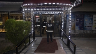 Ankara merkezli 5 ilde, sahte para ve uyuşturucu satışına yönelik operasyon
