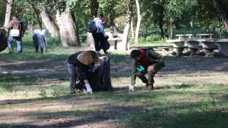 Türk, Yunan ve Bulgar gençler Meriç kıyısındaki ormanda çevre temizliği yaptı