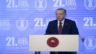 Cumhurbaşkanı Erdoğan: ”En büyük savaşım faizledir, en büyük düşmanım faizdir. Şu anda yine faizi 12’ye kadar düşürdük. Yeter mi, yetmez. Bunun daha da inmesi lazım.”