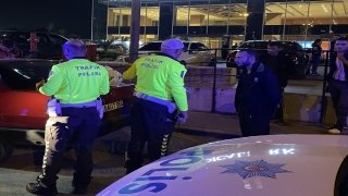 Kocaeli’de çalıntı otomobille polisten kaçan 3 kişi yakalandı
