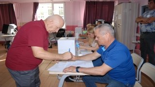 Bulgaristan’daki erken seçim kapsamında İstanbul’da oy verme işlemi başladı