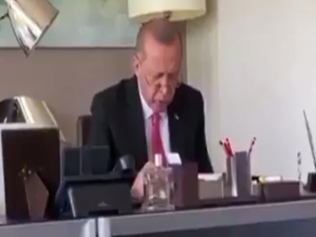 VİDEO - Başkan Erdoğan Kur'an-ı Kerim'i hatmediyor!